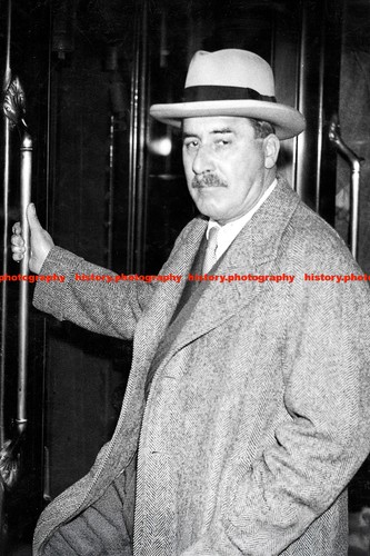 F020042 howard carter his - carter,