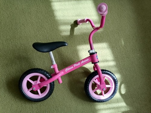 Chicco pink arrow balance bike - pink,
