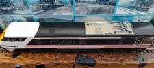 Hornby 00 Gauge Class 91 225
