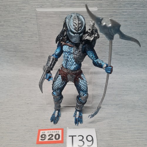 Neca predator series hive - neca,
