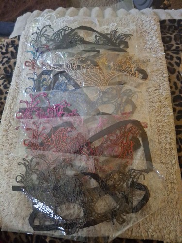 Masquerade masks gold - 8,