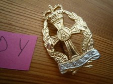 VINTAGE MILITARY QARANC QUEEN ALEXANDRA CAP LAPEL BADGE SLIDER GAUNT B'HAM DY