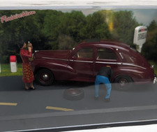  La Route Bleue 1/43 La Peugeot  203 Diorama Tyre Change Fontainebleau Altaya