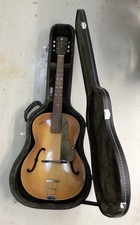Hofner Congress Acoustic Archtop ‘F’hole guitar with Hard Case