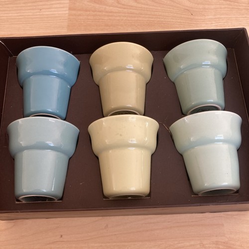 Pastel coloured ainsi de - 6,
