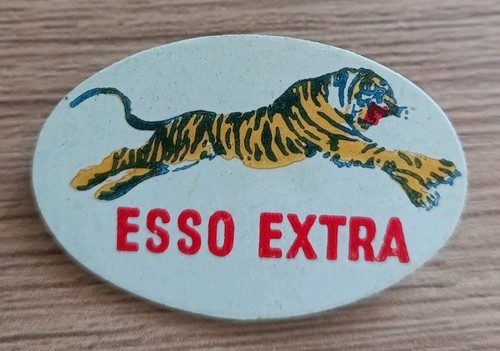 Vintage esso extra motor - esso, oil