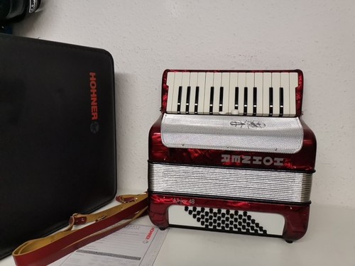 Mint accordion hohner - accordion,