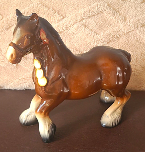 Brown ceramic pottery horse - brown, ceramic/pottery