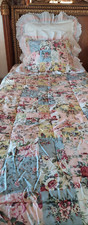 Twin Floral Patchwork Quilt
