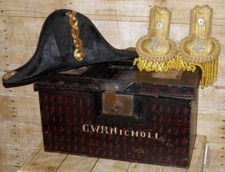 WW2 Military Royal Navy Bicorn Hat & Epaulettes in Tin - Commander G.W.R.Nicholl