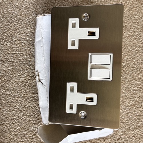 Flat stainless 2gang socket - flat,