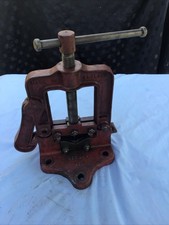 Record 93 1/2  English made pipe vice