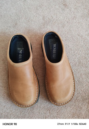 Moshulu tan leather mule clogs - moshulu,