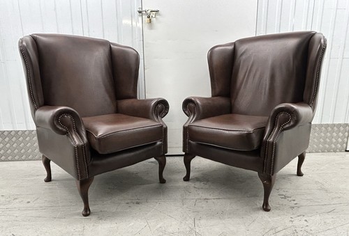 Brown leather chesterfield - brown,