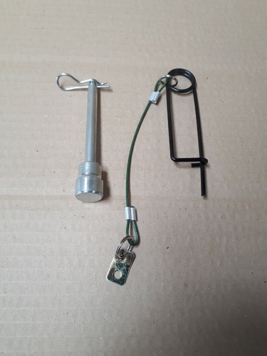 Land rover military - land, hitch