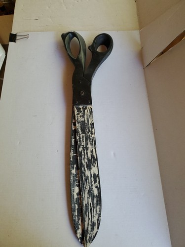 Giant inch wooden scissors - giant,