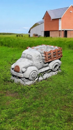 Latex and fibreglass mould - latex,