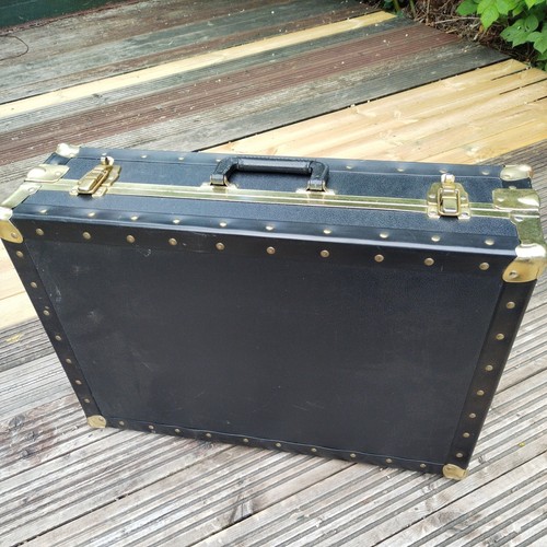 Vintage black steamer trunk - black,