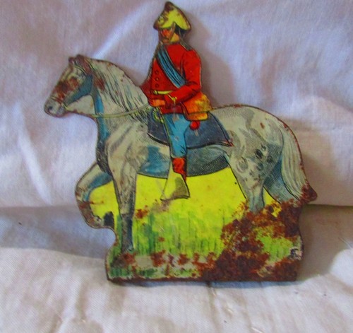 Vintage tin soldier - tin, on