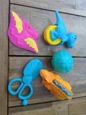 Play doh Dinosaur Set Cutters Stamps x 5