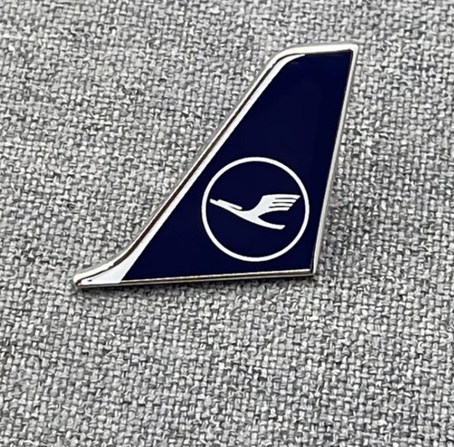 Lufthansa tail pin - tail,
