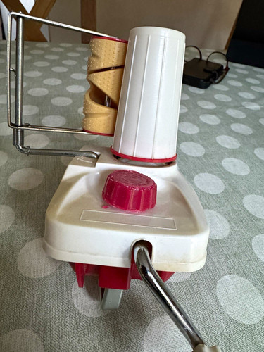 Manual hand crank yarn ball - manual,