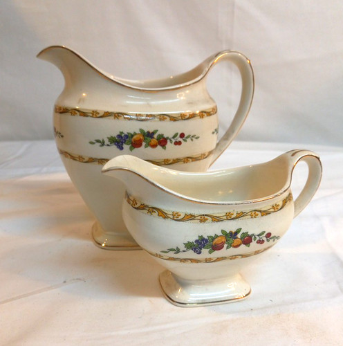 Meakin jug pair - pair, fruit
