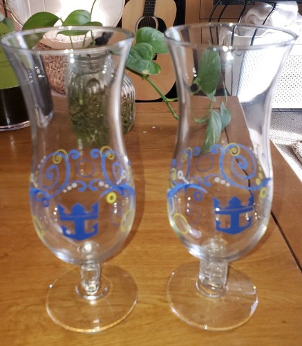 Pair royal caribbean - of,