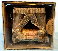 Louis Nicole Miniature