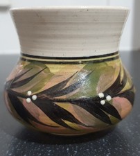 SIGNED 1969 VINTAGE ALVINGHAM POTTERY SMALL CERAMIC VASE NO CHIPS OR CRACKS