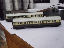 Two Hornby OO gauge GWR Colett coaches