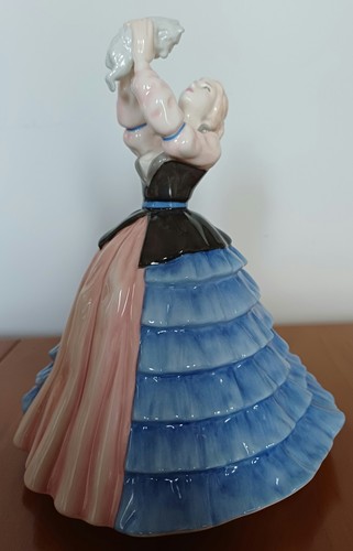 Royal doulton pretty ladies - royal,
