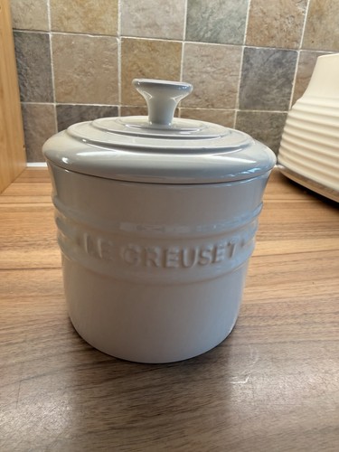 Creuset cream stoneware - le,