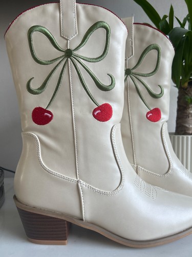 Ladies cream cherry midcalf - cherry,