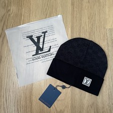 Black Louis Vuitton Petit