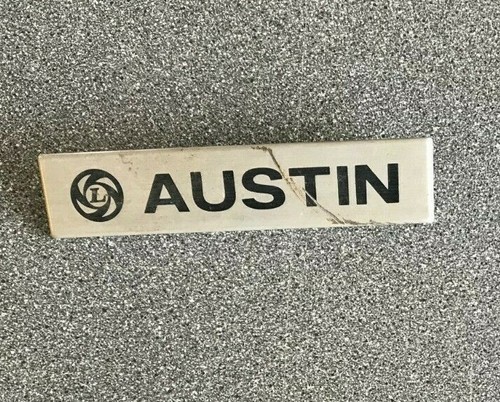 Old motor vehicle badge - vehicle,