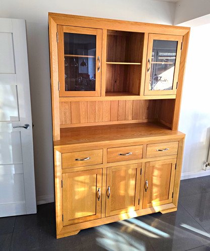 Solid oak dinning room - oak,,