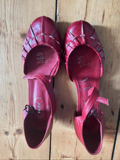 Red mary jane Yoma shoes small heel