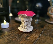 Apple of death Skull apple