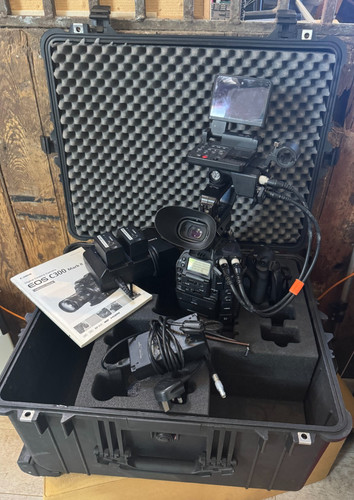 Canon eos c300 4k ef - eos,