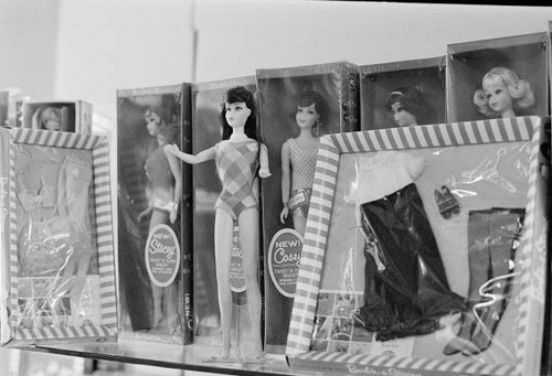 Barbie dolls the shelf 1969 - barbie, on