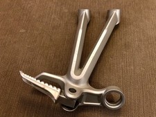 SUZUKI GSXR1000 K7-K8 2007 2008 Right Rear Pillion footrest bracket assembly.