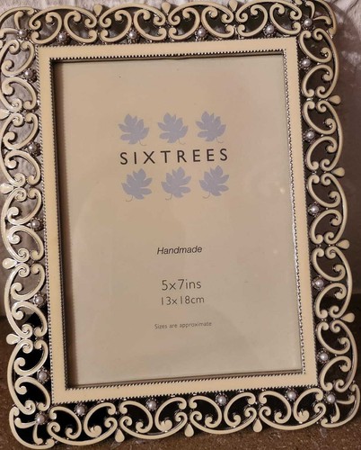 Sixtrees photo frames - 5x7ins,