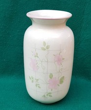 Vintage Sadler Wild Rose