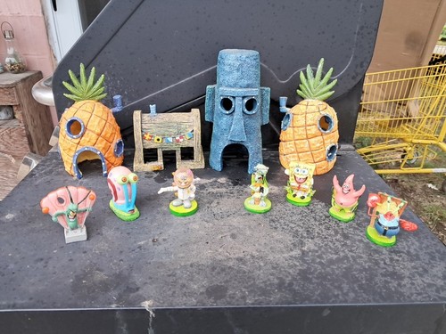 Spongebob aquarium decor - aquarium,