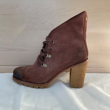 UGG Calynda High Heel Ankle