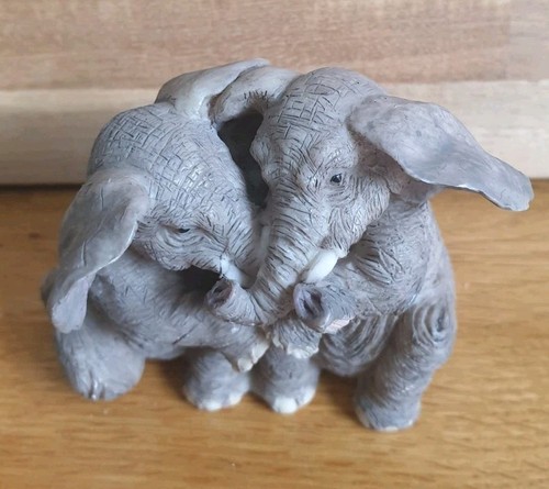 Leonardo pair elephants - pair,