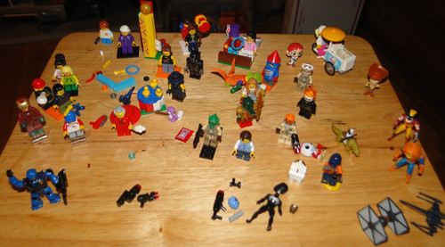 Lego minifigures mixed series - minifigures,