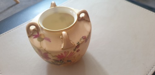 Royal worcester porcelain - royal,