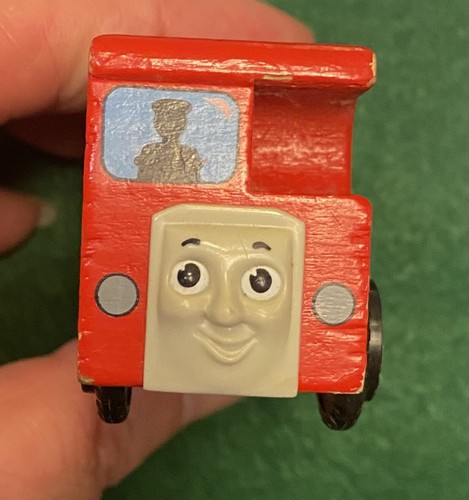 Collectable thomas and friends - thomas,